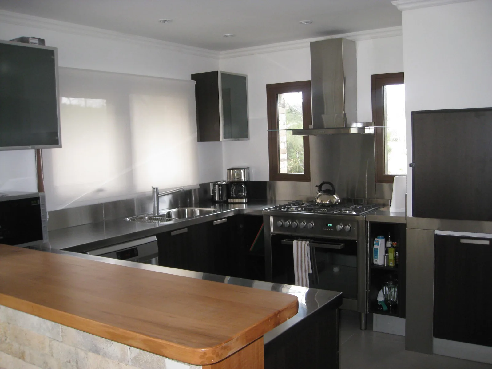 Casa moderna sobre el golf (hoyo 6) - Calle Huepil, Arelauquen — foto 13
